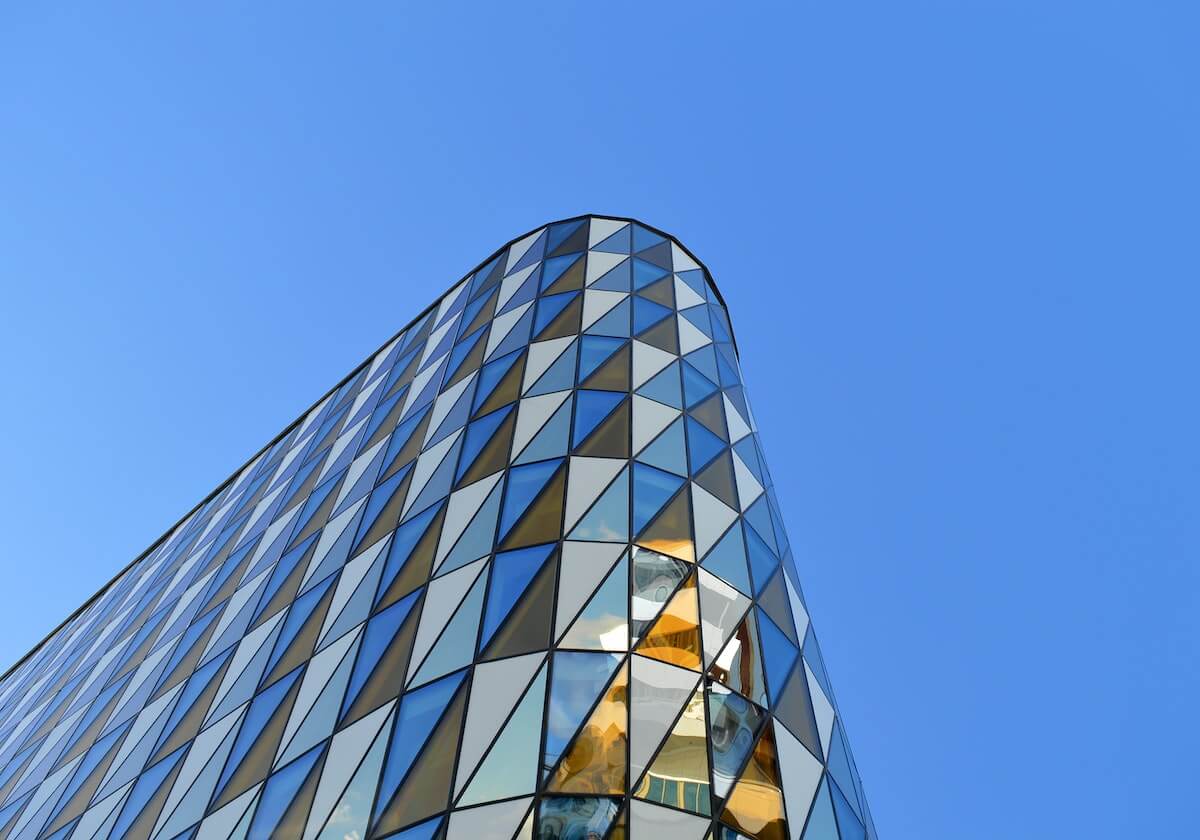 欧冠1/8决赛前瞻：英西争霸成主旋律，意甲独苗挑战德甲霸主